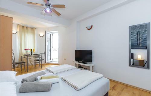 Apartment Dramalj With Sea View III