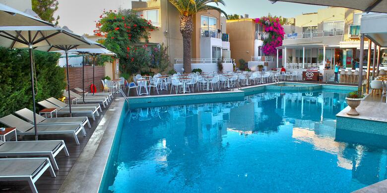 Nefeli Hotel