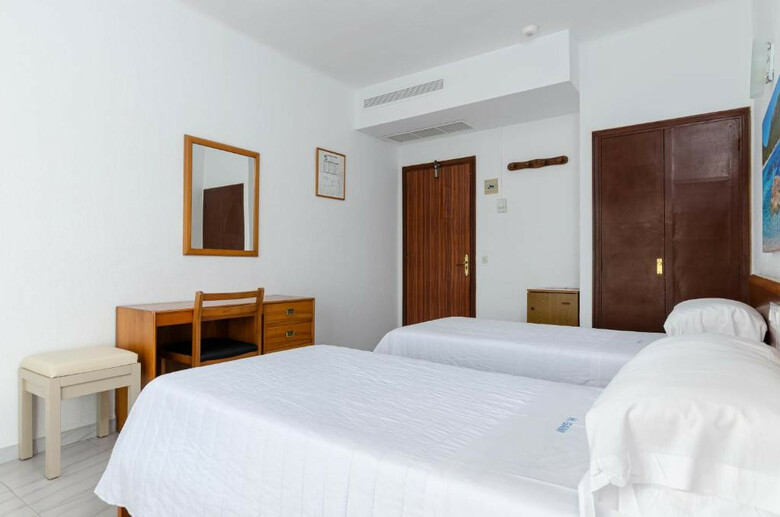 Hostal Gami Adults Only