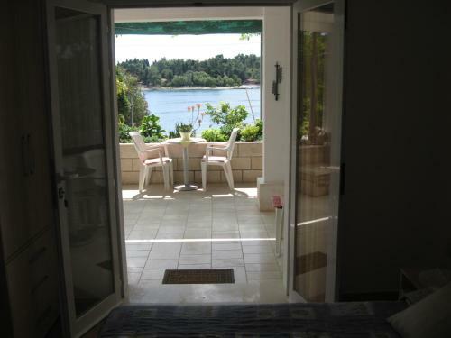 Shell Bay Apartments