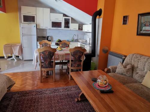 Nina Apartments