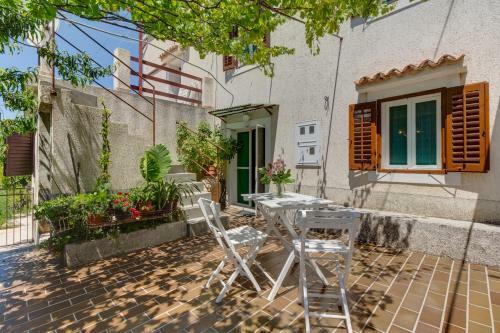 Apartment Carmen