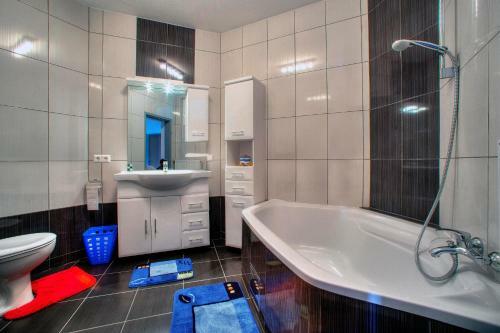 Apartments Peran