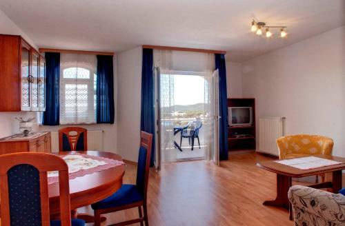 Apartments Peran
