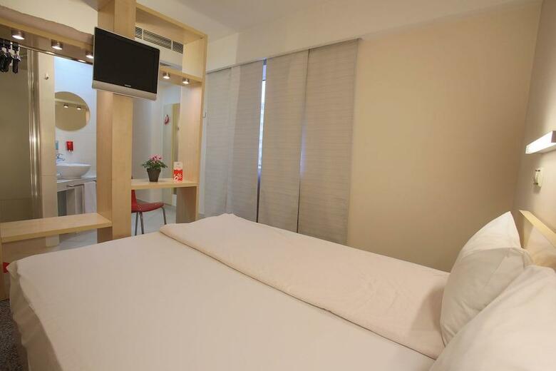 Hotel Hello