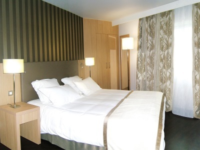 Hotel Residhome Nantes Berges De La Loire