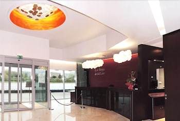 Hotel Residhome Nantes Berges De La Loire