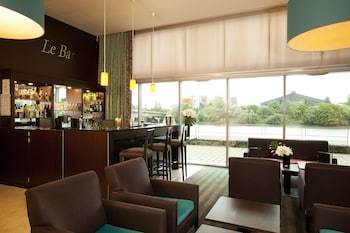 Hotel Residhome Nantes Berges De La Loire
