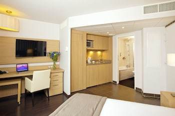 Hotel Residhome Nantes Berges De La Loire