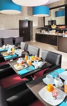 Hotel Residhome Nantes Berges De La Loire