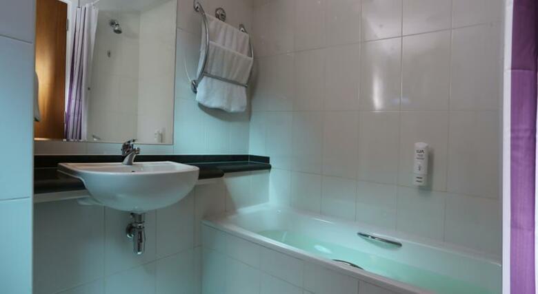 Hotel Premier Inn Dubai Investment Park