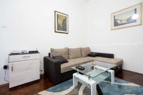 Jurisica 26 Apartment