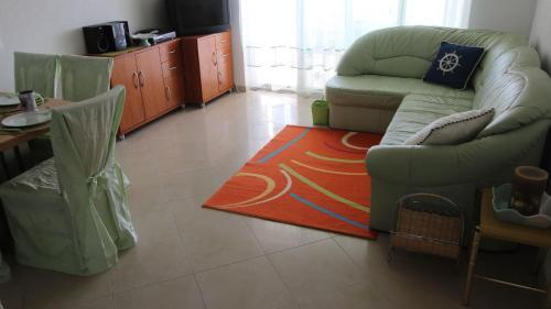 Apartment In Malinska/insel Krk 13117