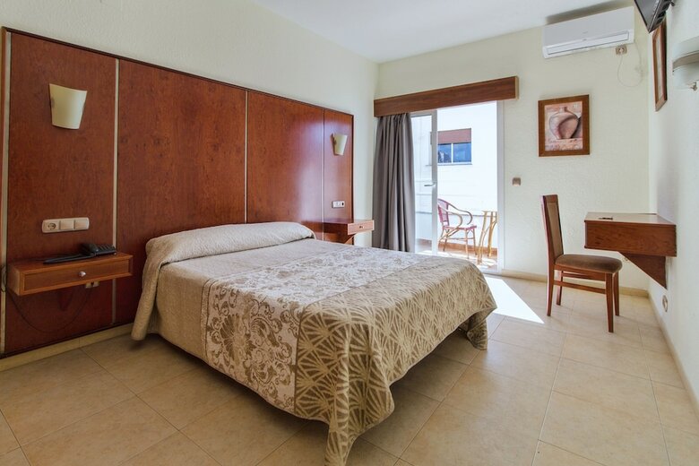 N.ch Hotel