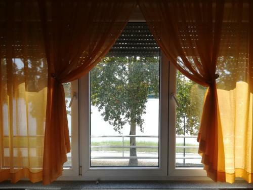 Hostal Guesthouse Sava