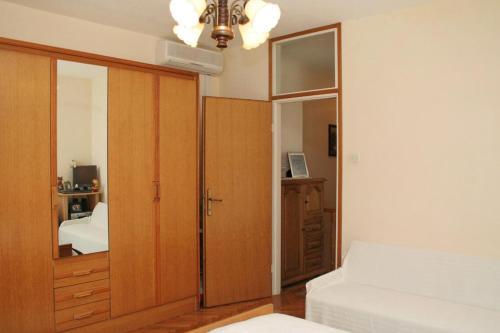 Apartments With A Parking Space Lumbarda (korcula) - 4473