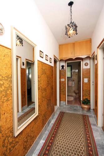Apartment Barbat 4977a