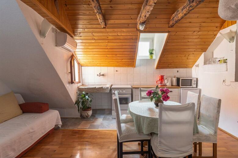 Apartamentos Old Town Baroque Palace Accommodation