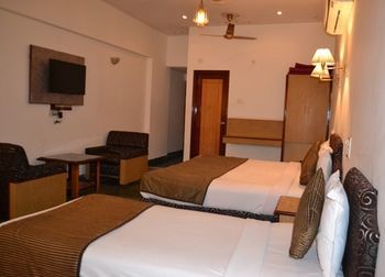 Hotel Chandra Inn