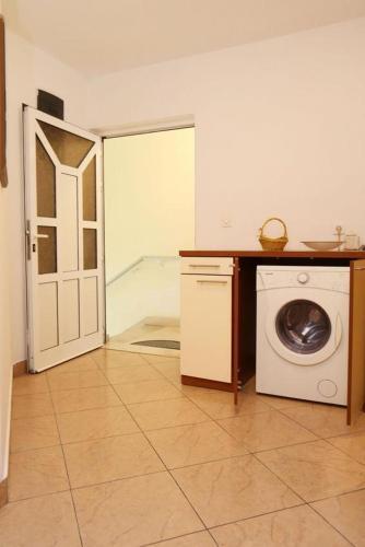Apartment Orebic 10149a