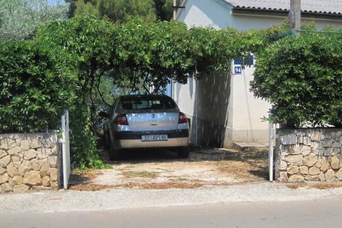 Apartment Arbanija 1124a