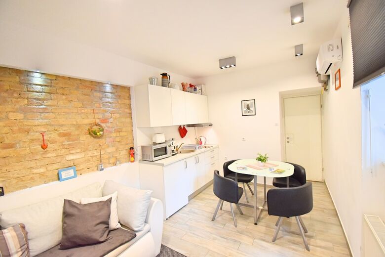 Donos Apartments