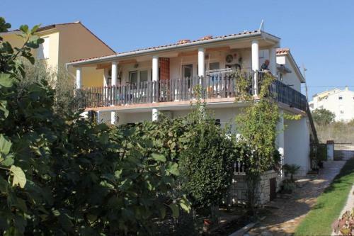 Apartment Liznjan 7224a