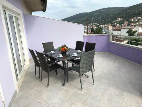Apartments Sea Star Ivana
