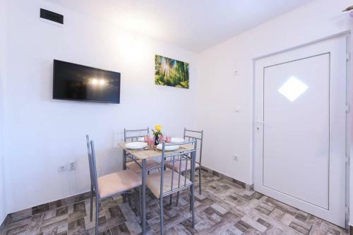 Apartments Sea Star Ivana