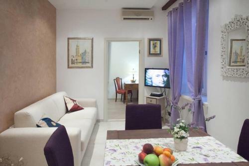 Apartamentos De Caris Palace