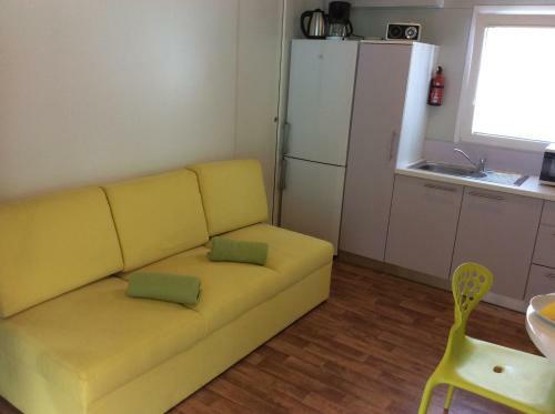 Mobile Home Shelbox