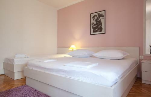 Hostal Guest House Damir