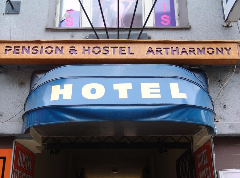 Hostal Artharmony Pension & Hostel