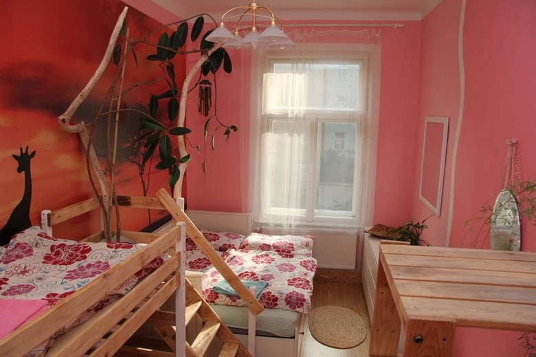 Hostal Artharmony Pension & Hostel