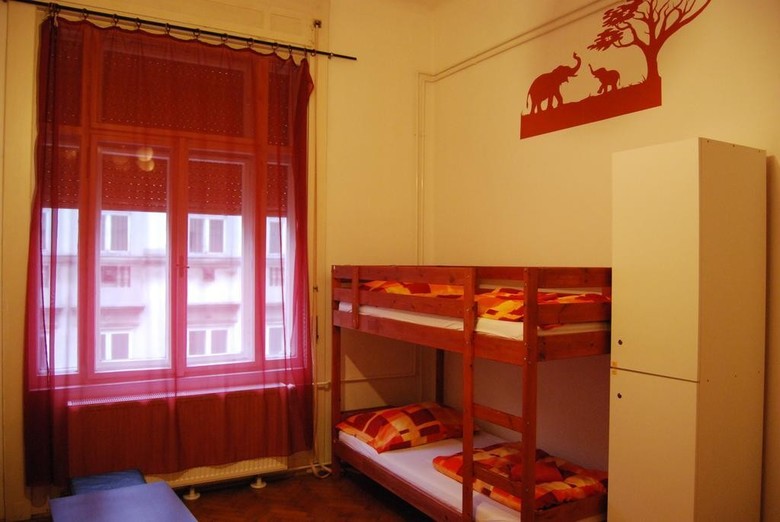 Hostal Boomerang Hostel & Apartments