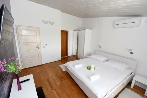 Apartments Villa Tomislav