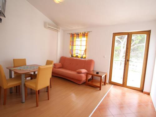 Apartment Inoma.4