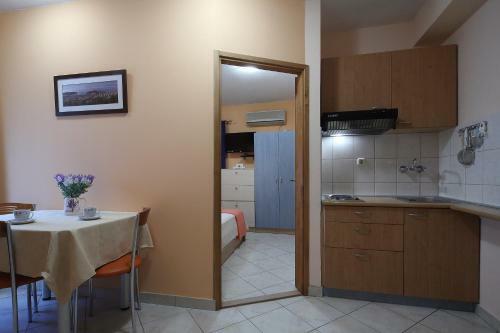 La Familia Apartments