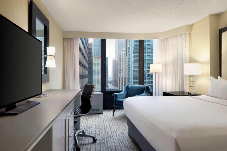 Doubletree Hotel Chicago Magnificent Mile
