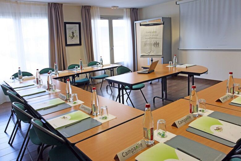 Hotel Campanile Angers Ouest - Beaucouz�