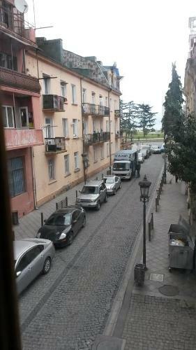 Hostal Aparthotel Melashvili 5