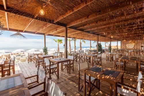 Hotel La Plage Art Et Emotions