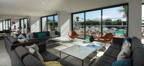 Hotel La Plage Art Et Emotions