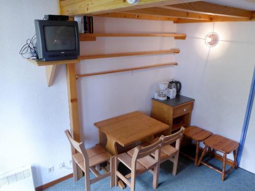 Apartment Rond Point Des Pistes.9