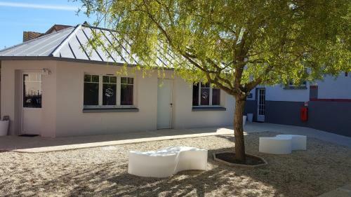 Hostal Le Manoir D'� C�t�