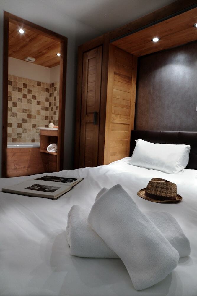 Aparthotel Chalet Des Neiges : La Cime Des Arcs