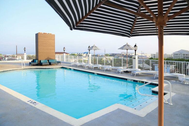 Hotel Quality Inn & Suites Beachfront