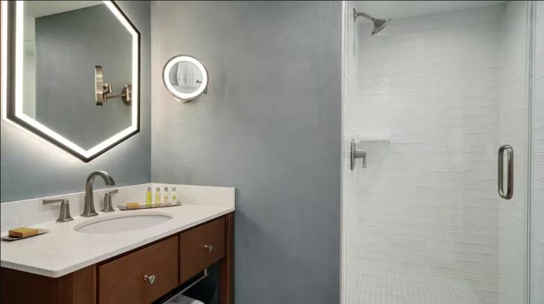 Hotel Quality Inn & Suites Beachfront