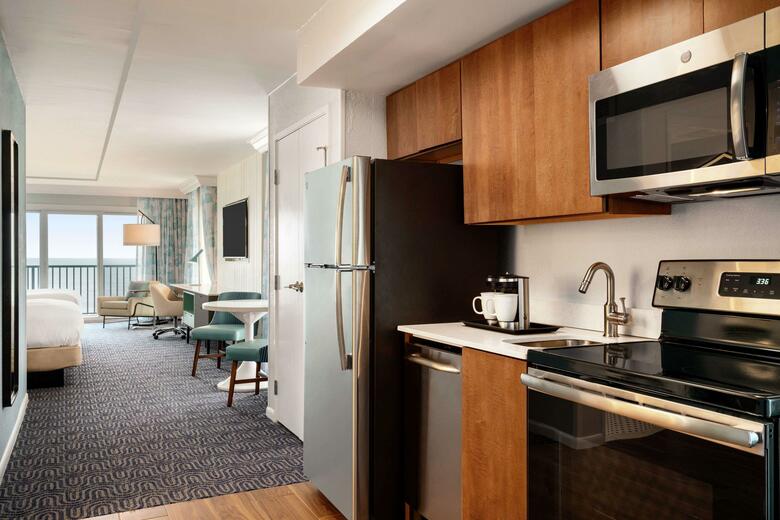 Hotel Quality Inn & Suites Beachfront