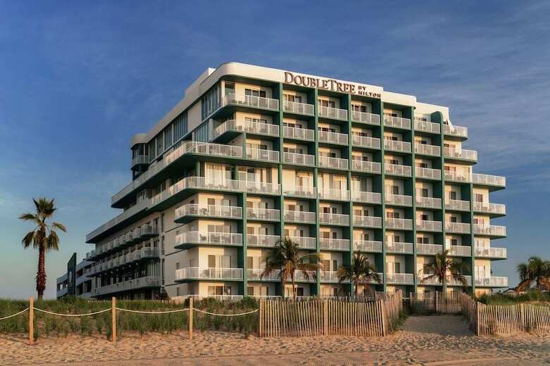 Hotel Quality Inn & Suites Beachfront